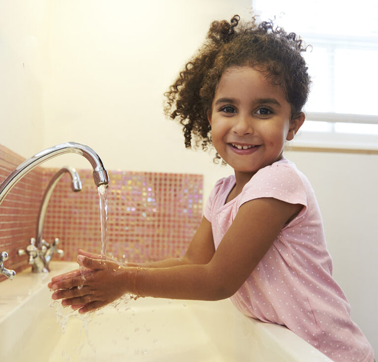 Keep your family healthy by using e3’s natural alternative to anti-bacterial soaps